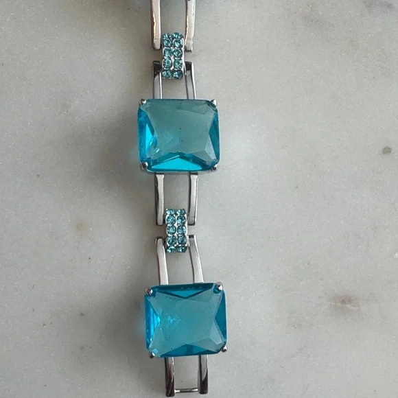 Elegant One-of-A-Kind Silver and Aqua Blue Crystal Bracelet - Picture 5 of 8